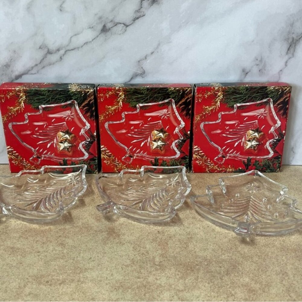 NIB Mikasa Yuletide Tree Clear Small Candy Sweets Dish Plates Set of 3